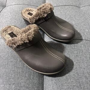 Crocs Shoe Women 9 Brown Mule Cobbler Eva Faux Fur Trimmed Comfort